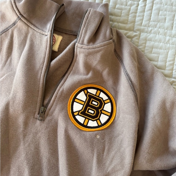 Boston Bruins 47 Brand Gray Half-Zip Sweatshirt - Picture 1 of 3